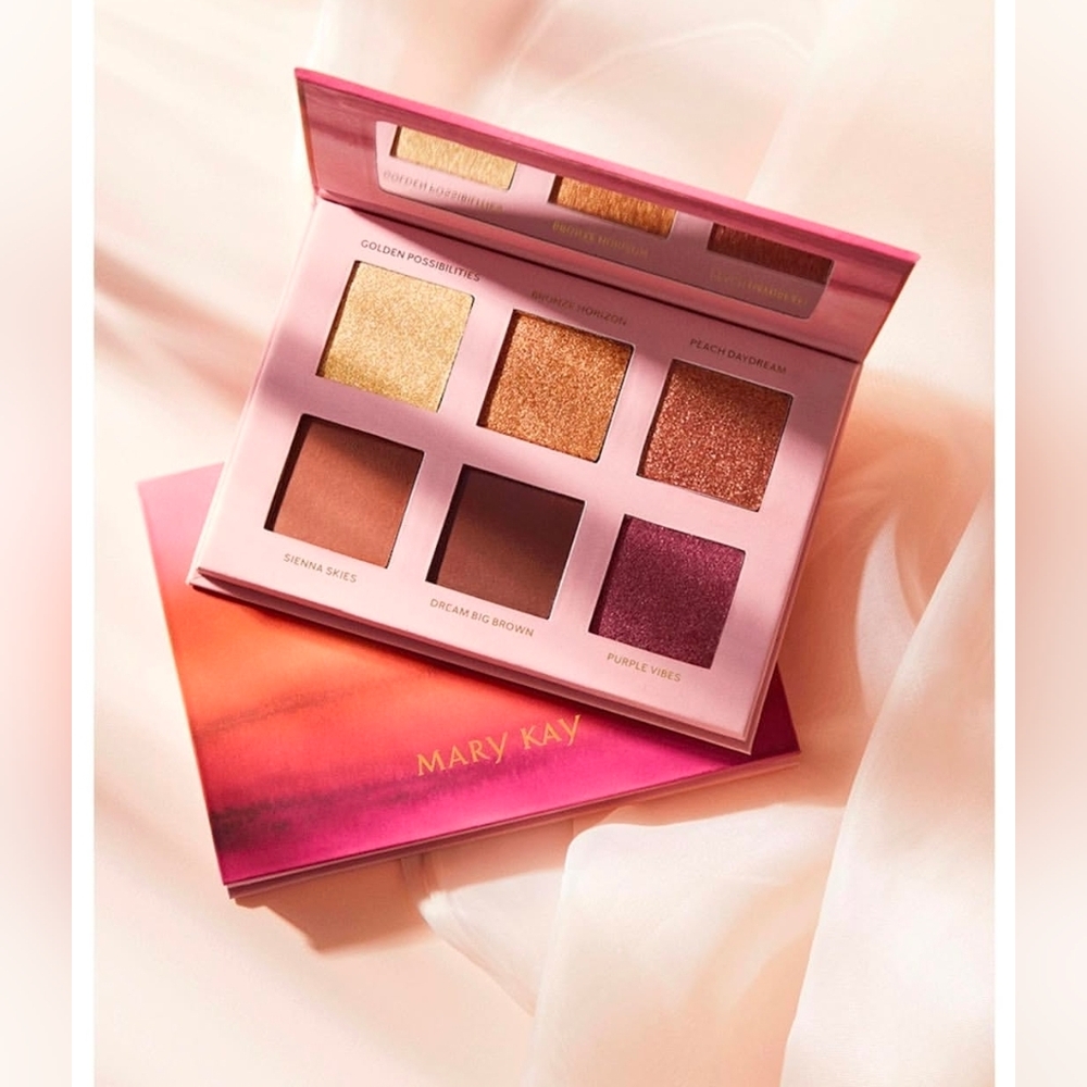 Mary Kay Warm Hues Eyeshadow Palette — Limited Edotion